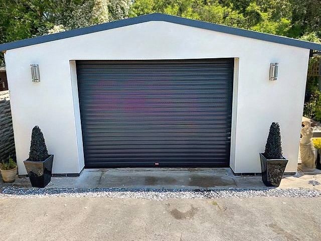 roller-garage-door-22-kireth-ai