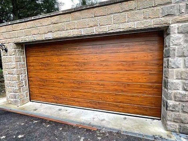 sectional-garage-doors-47-kireth-ai