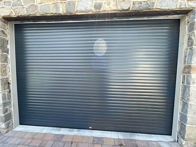 roller-garage-door-18-kireth-ai