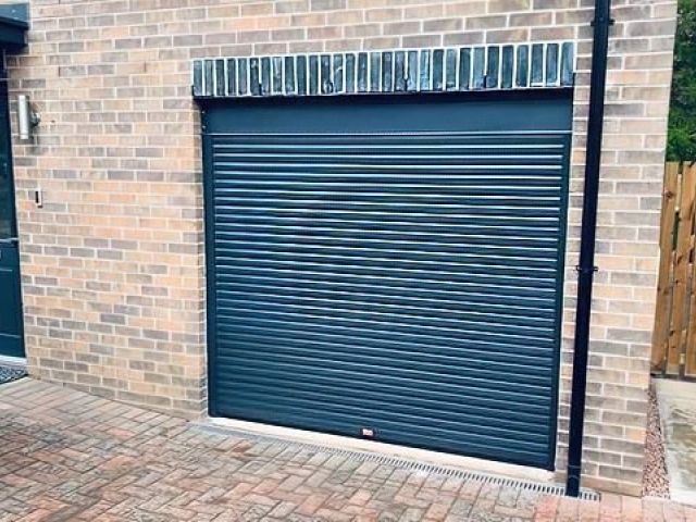 roller-garage-door-34-kireth-ai