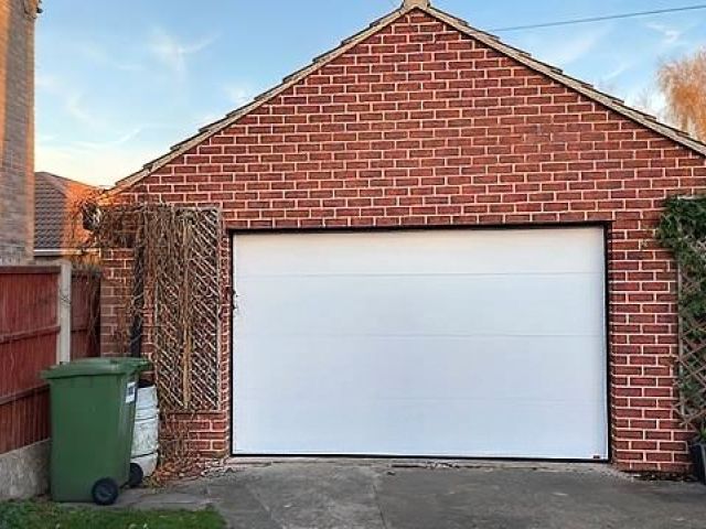 sectional-garage-doors-4-kireth-ai